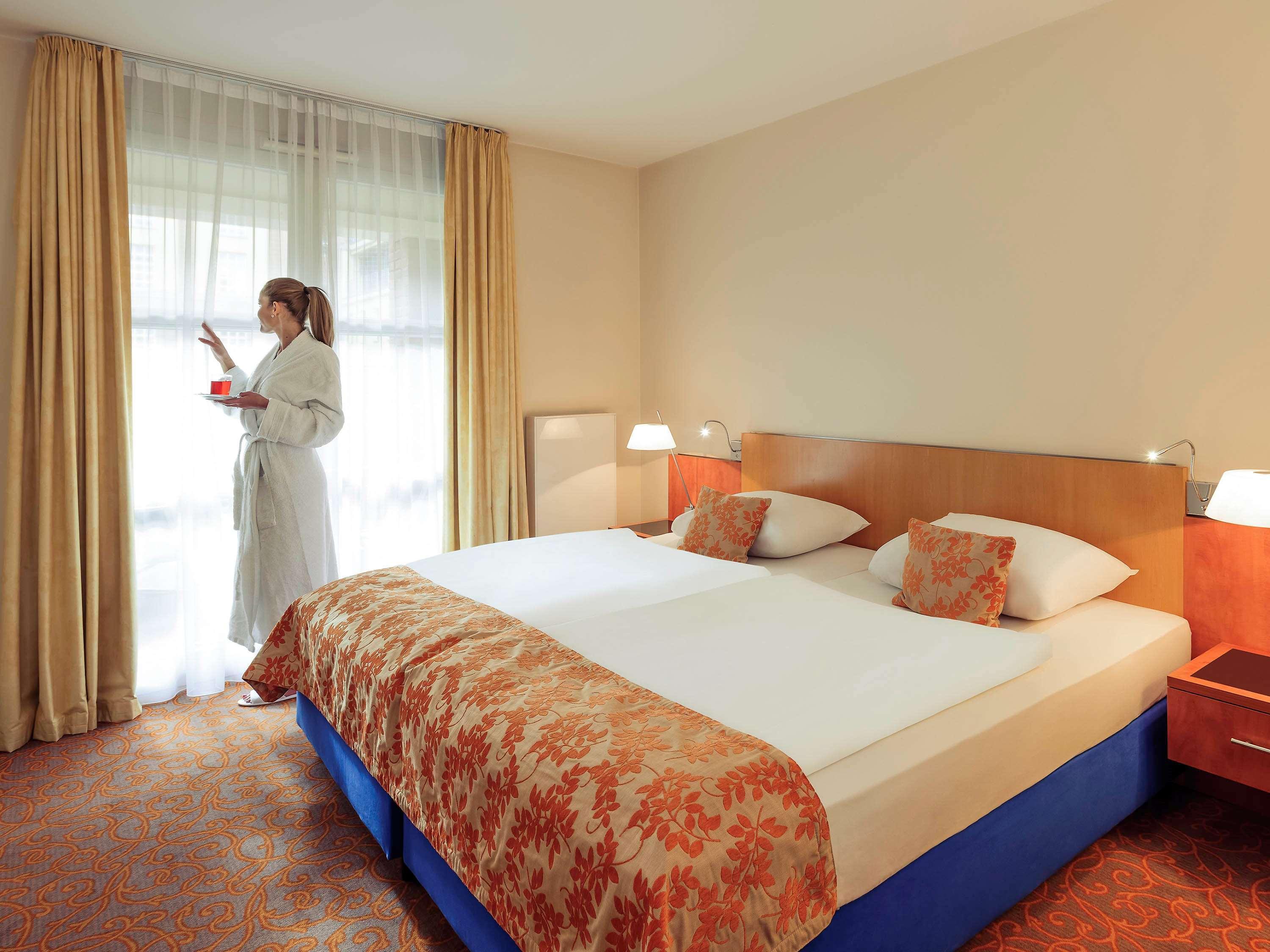 Mercure Hotel & Residenz Berlin Checkpoint Charlie Esterno foto