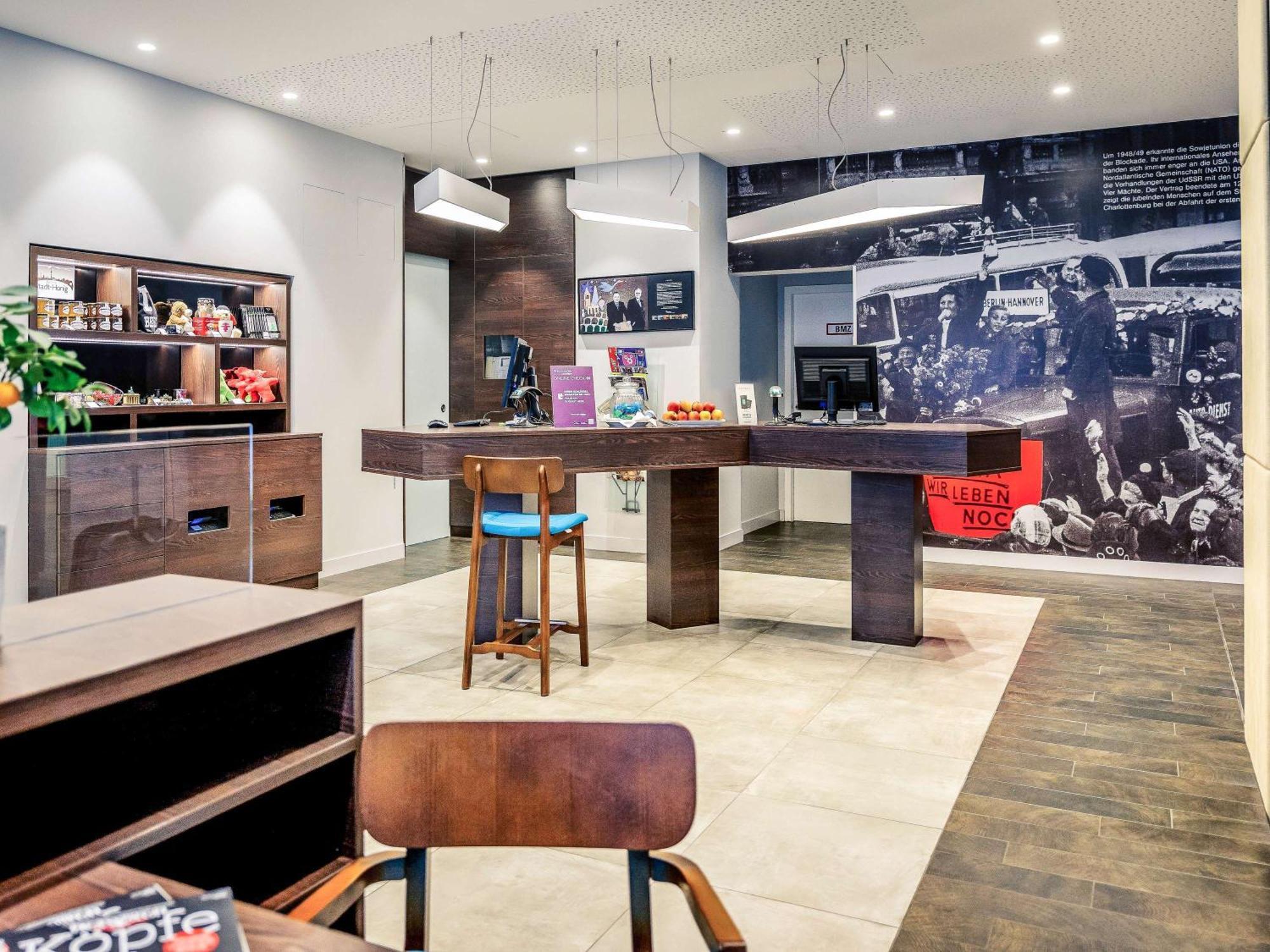Mercure Hotel & Residenz Berlin Checkpoint Charlie Esterno foto