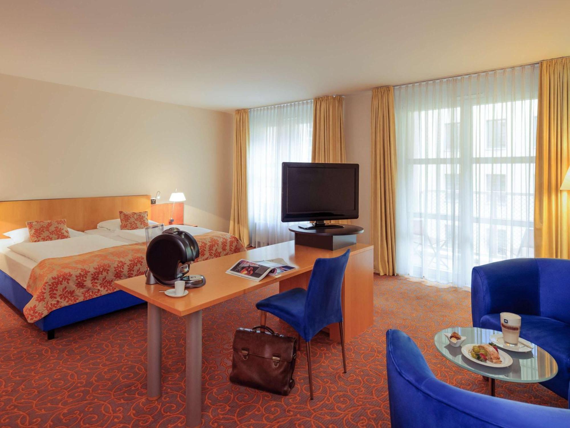 Mercure Hotel & Residenz Berlin Checkpoint Charlie Esterno foto