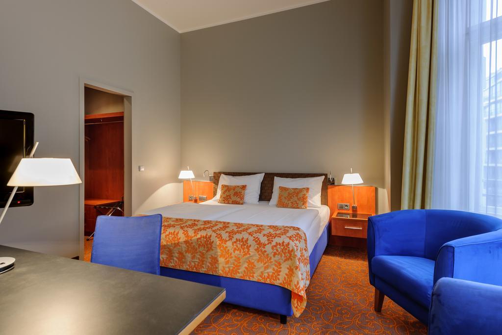 Mercure Hotel & Residenz Berlin Checkpoint Charlie Esterno foto