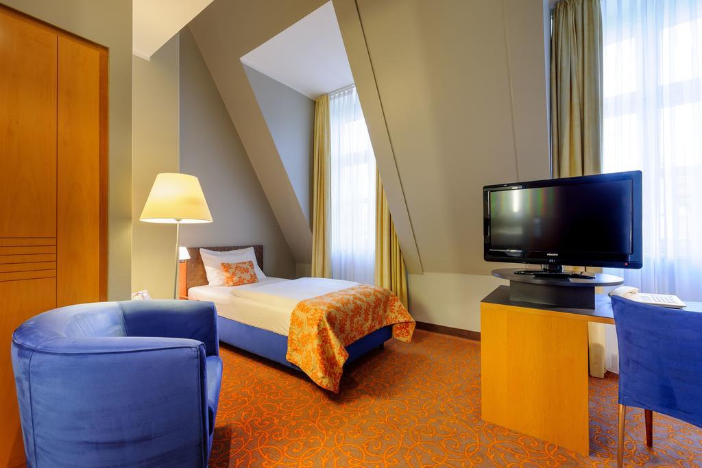 Mercure Hotel & Residenz Berlin Checkpoint Charlie Esterno foto